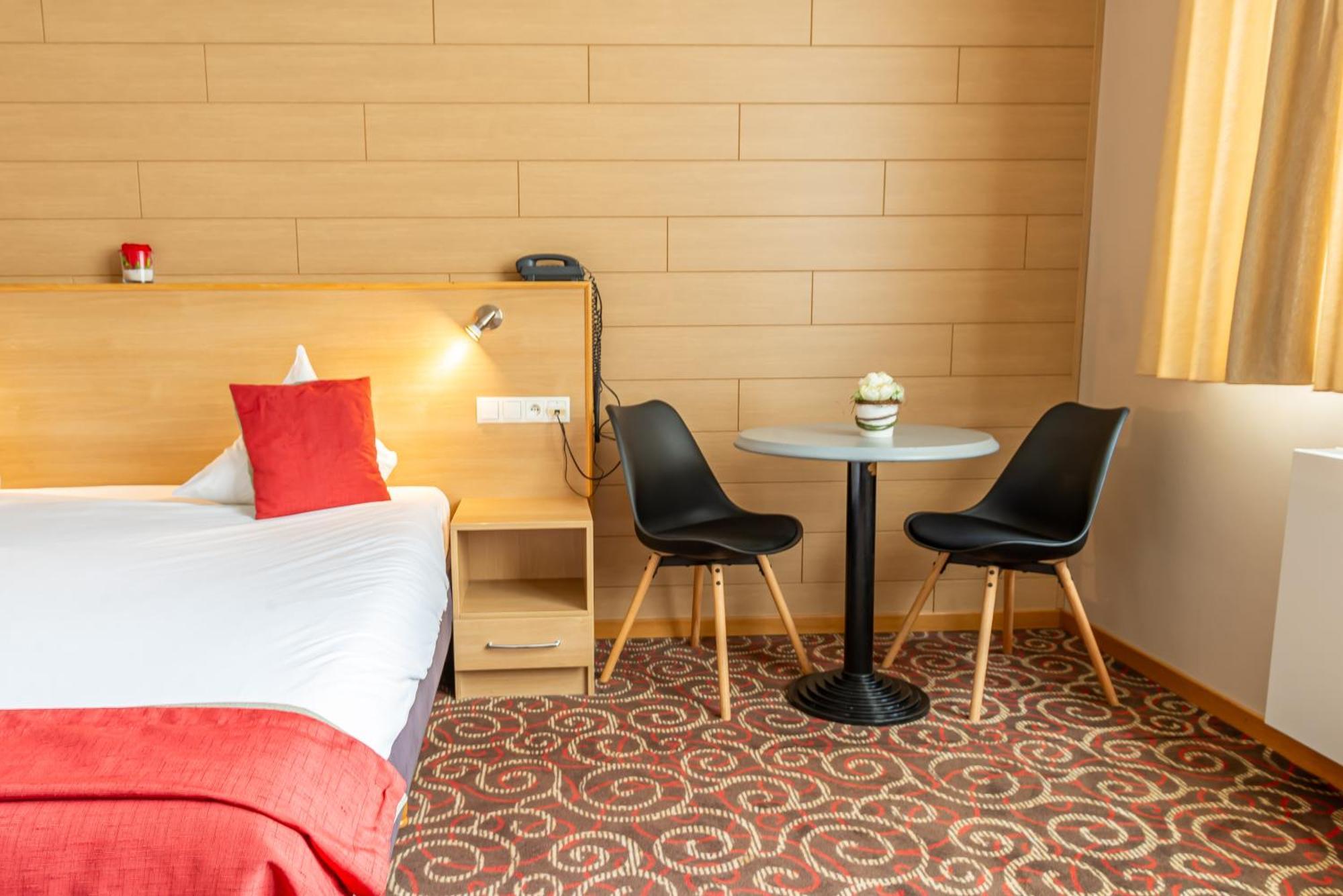 Hotel Ingredi Brée Extérieur photo